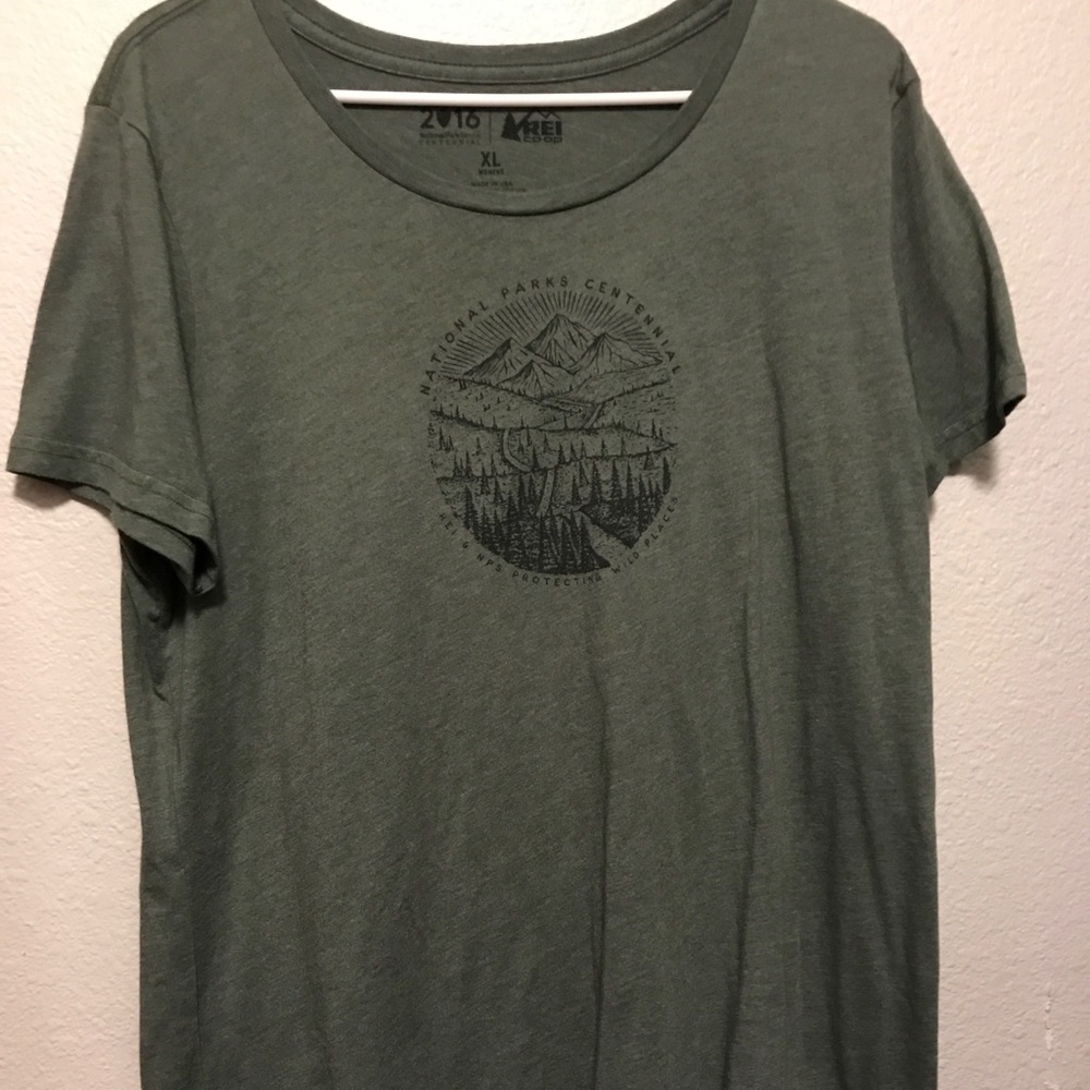 REI National Parks Centennial Shirt Women’s XL